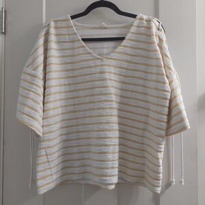 Perfect boat or beach top